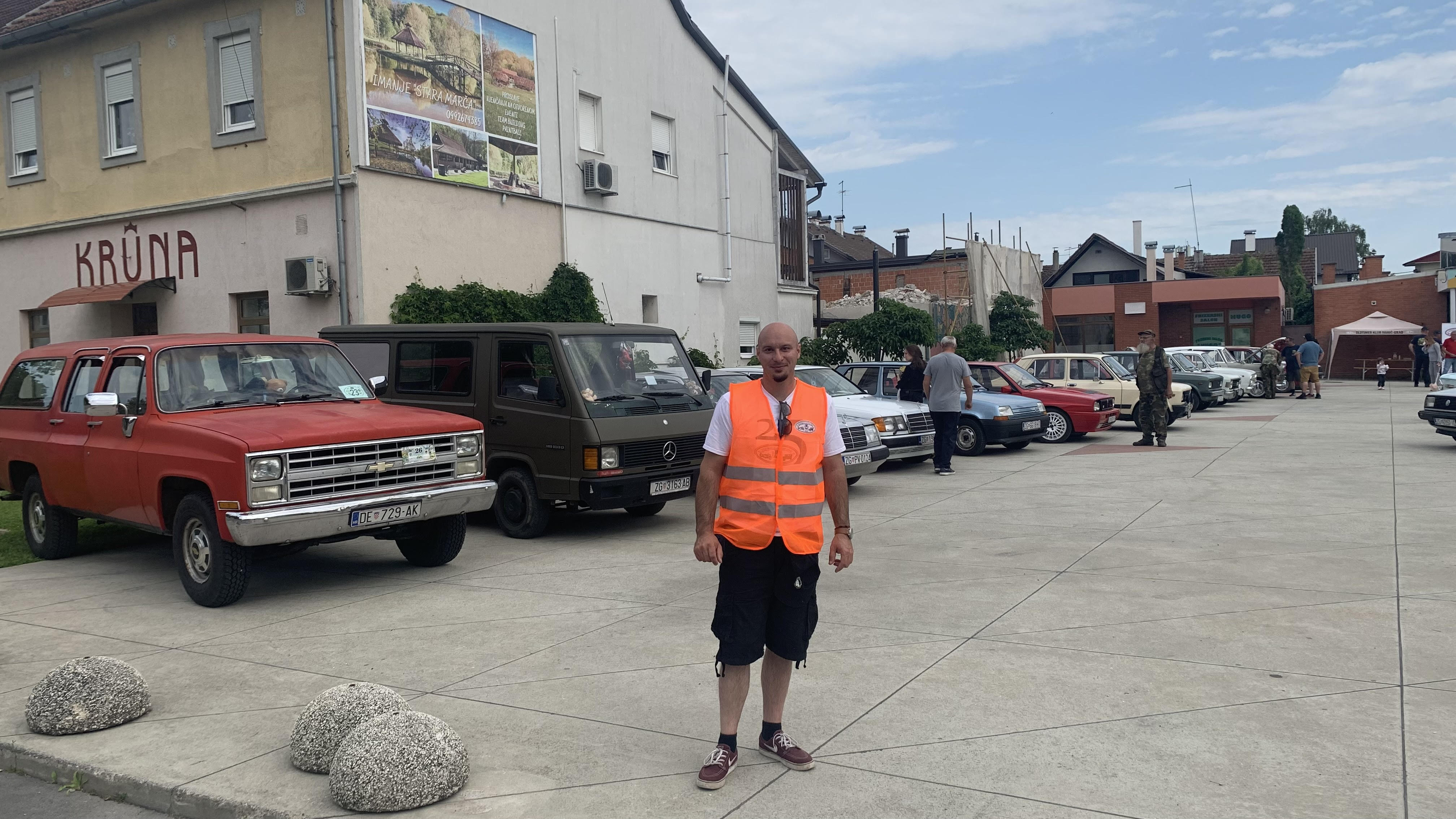 2024 Tin i parking