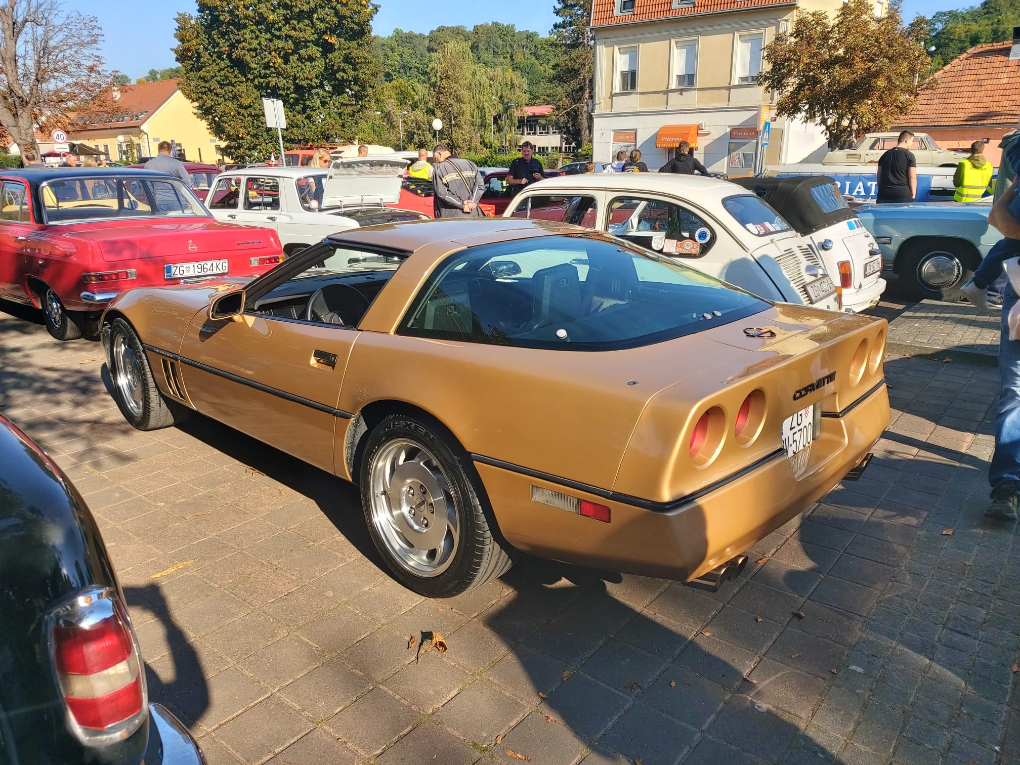 Corvette back